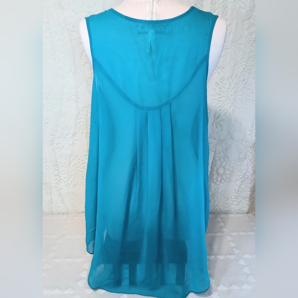 Little Mistress Beaded Embroidered 1920s Inspired Sleeveless Blouse - Picture 5 of 11